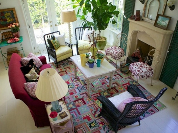 sweet-colorful-cottage-with-shabby-chic-furniture-5