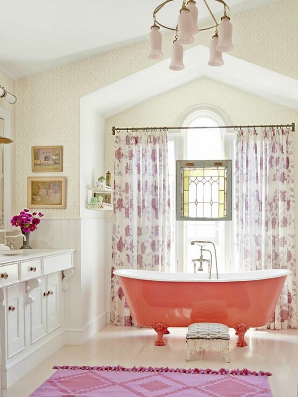 sweet-colorful-cottage-with-shabby-chic-furniture-8