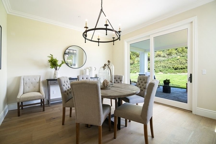 kylie-jenner-home-crisnet-16