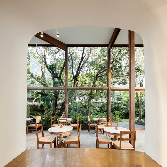 Patom-Organic-Living-in-Bangkok-Thailand-by-NITAPROW-Yellowtrace-03