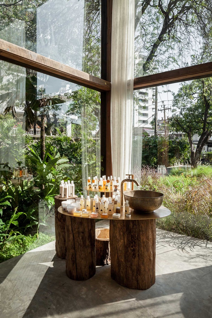 Patom-Organic-Living-in-Bangkok-Thailand-by-NITAPROW-Yellowtrace-05