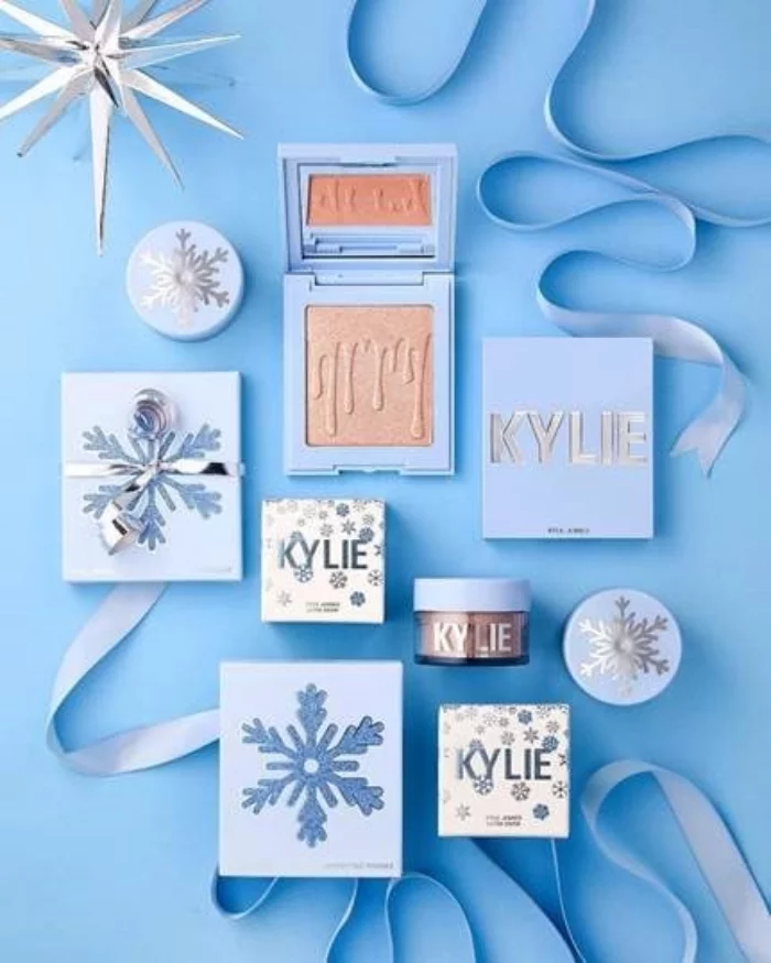 batch_0Kylie-Cosmetics-Holiday-Collection-2018 (6)